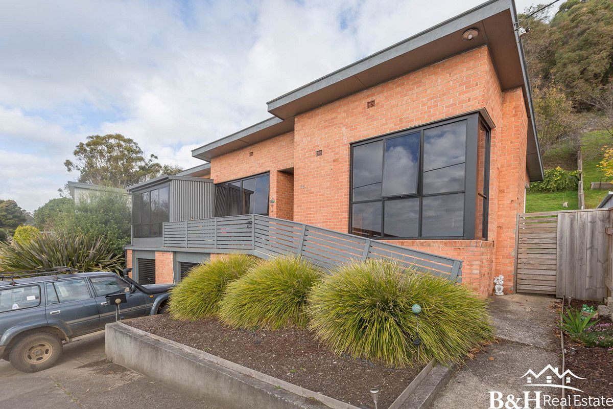 48 Wyatt Crescent, South Burnie Property History & Address Research