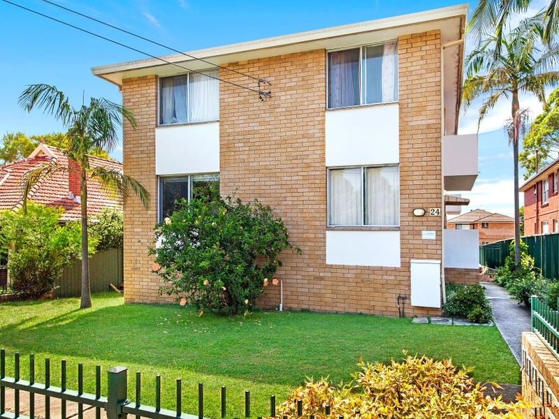 2 bedrooms Apartment / Unit / Flat in 1/24 King Street ASHFIELD NSW, 2131