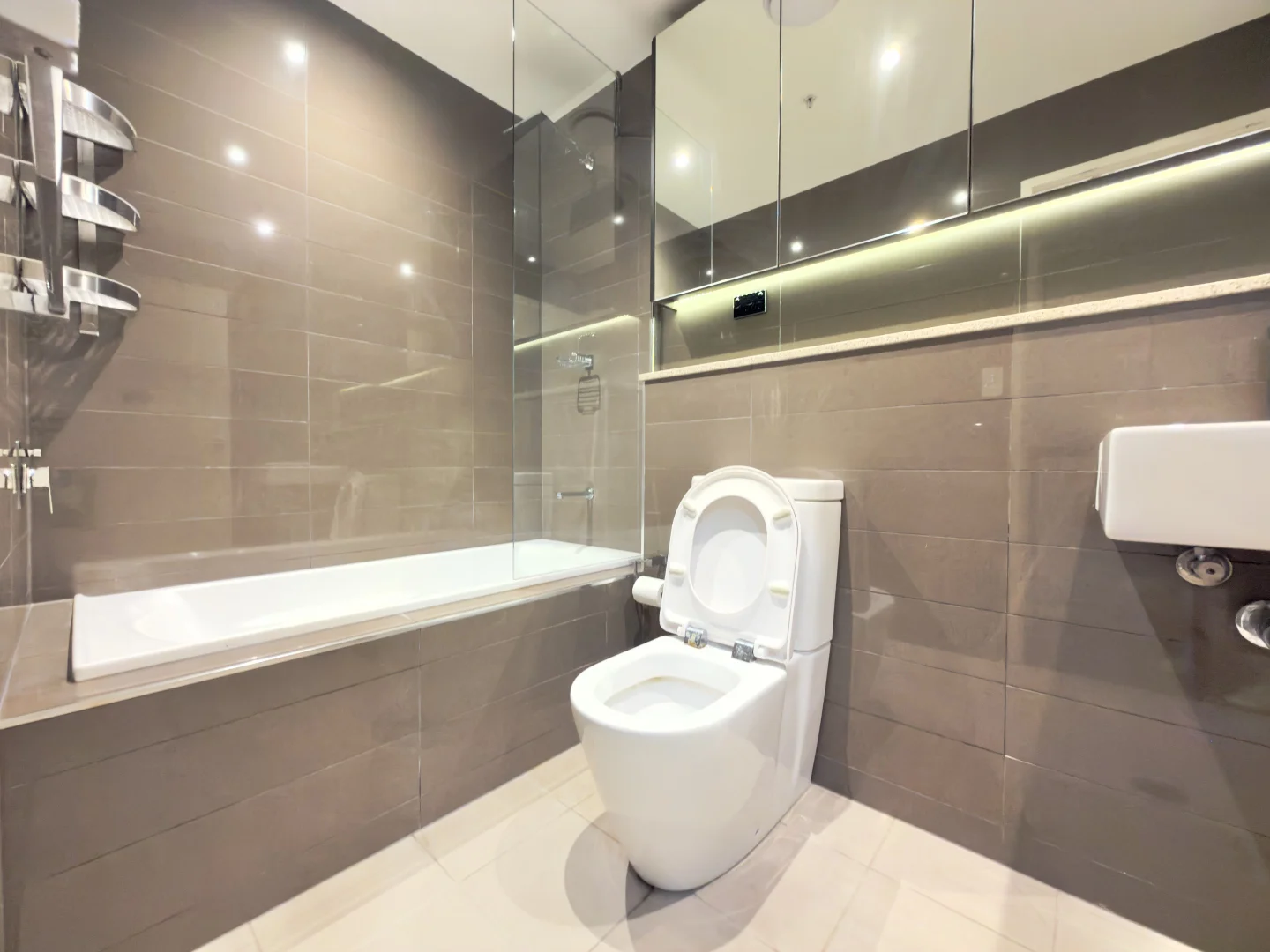 Additional image 5 of Level 6, 607/19 Joynton Ave, Zetland NSW 2017