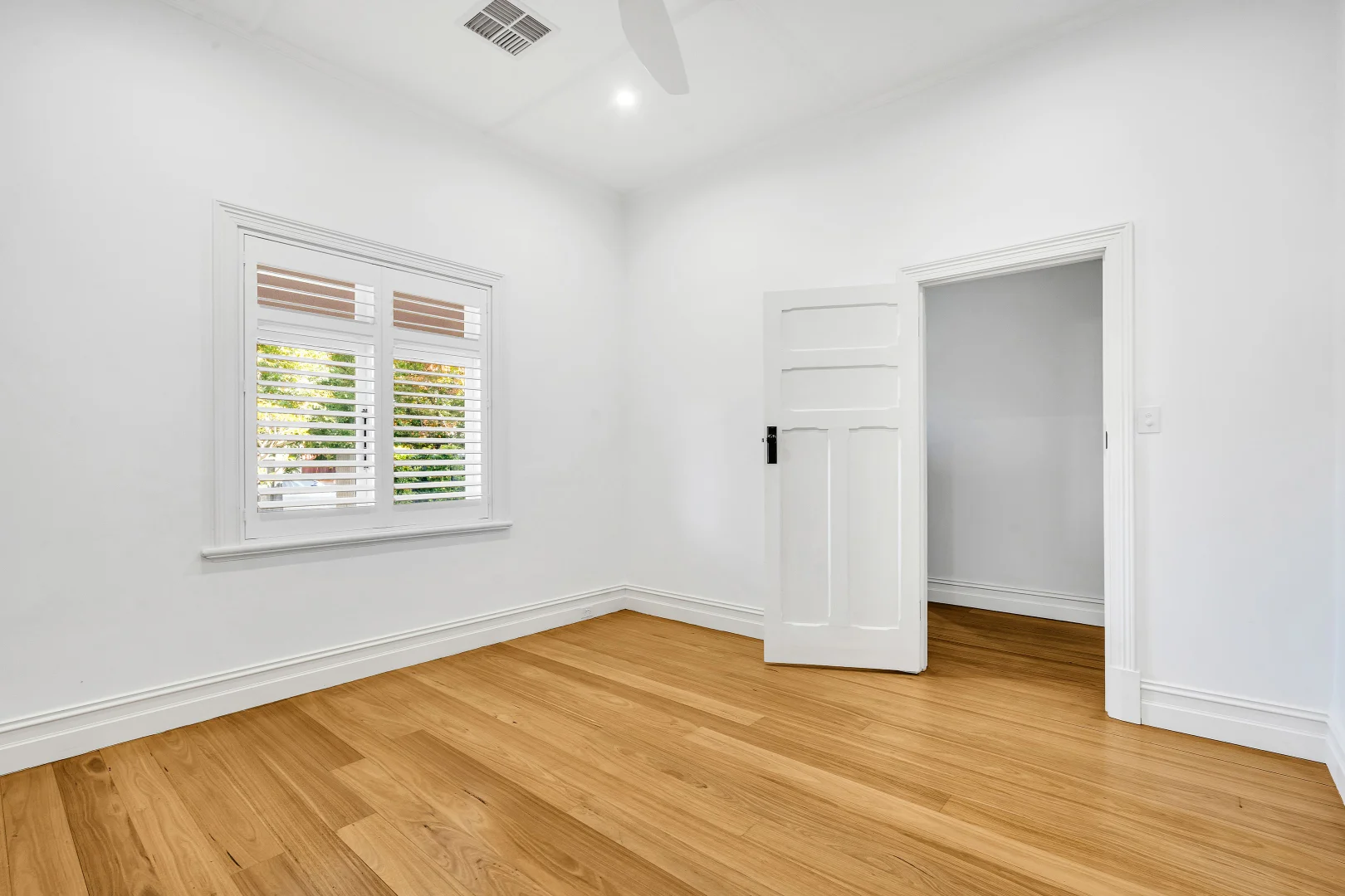 Additional image 4 of 2 Lapthorne Street, Glenelg East SA 5045