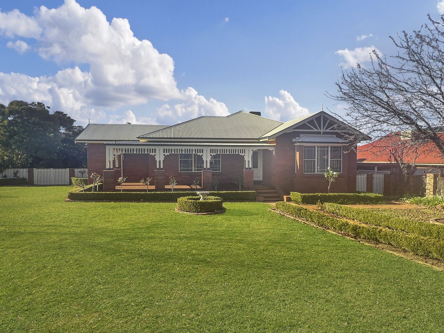 4 bedrooms House in 16 Willowbend Way DUBBO NSW, 2830