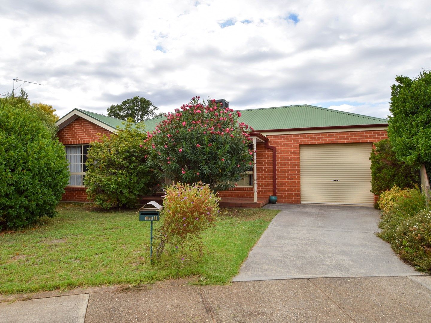 11 Baroona Court, Wangaratta VIC 3677, Image 0