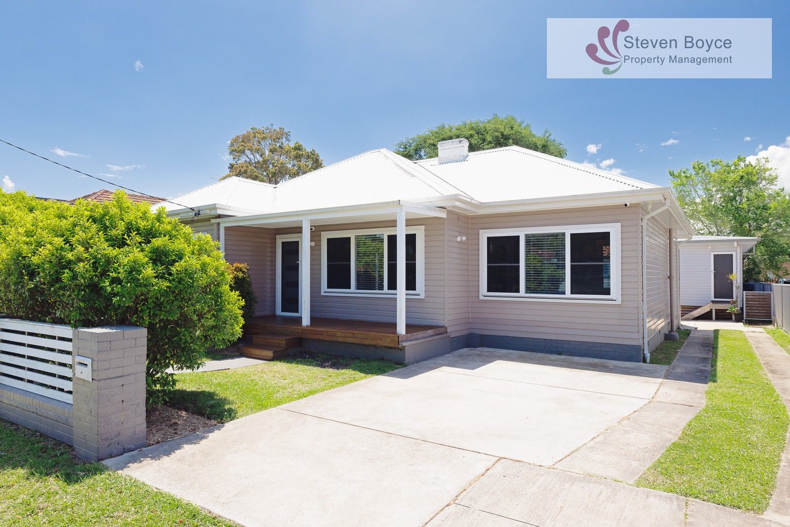 3 bedrooms House in 402 Glebe Road HAMILTON SOUTH NSW, 2303