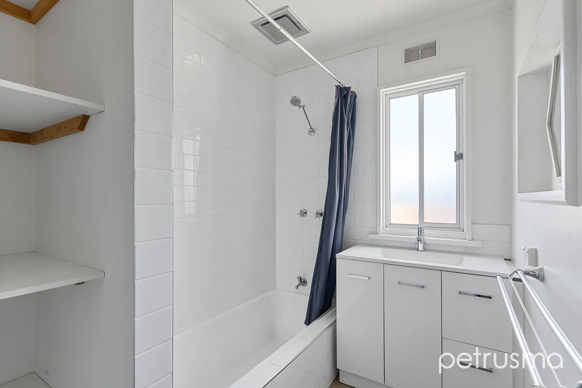 Additional image 8 of 1/18 La Perouse Street, Warrane TAS 7018