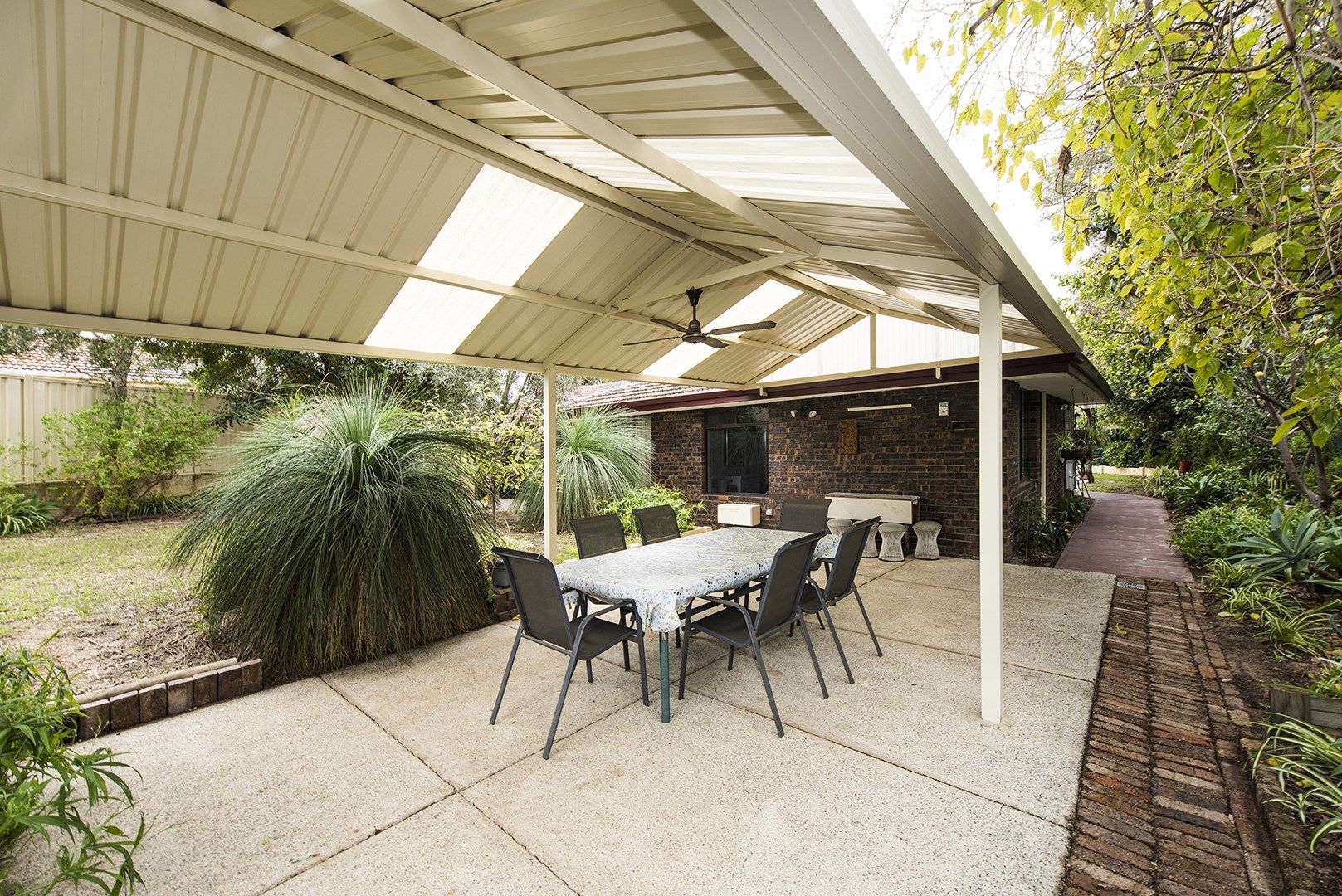 4 Ives Close, Samson WA 6163, Image 0