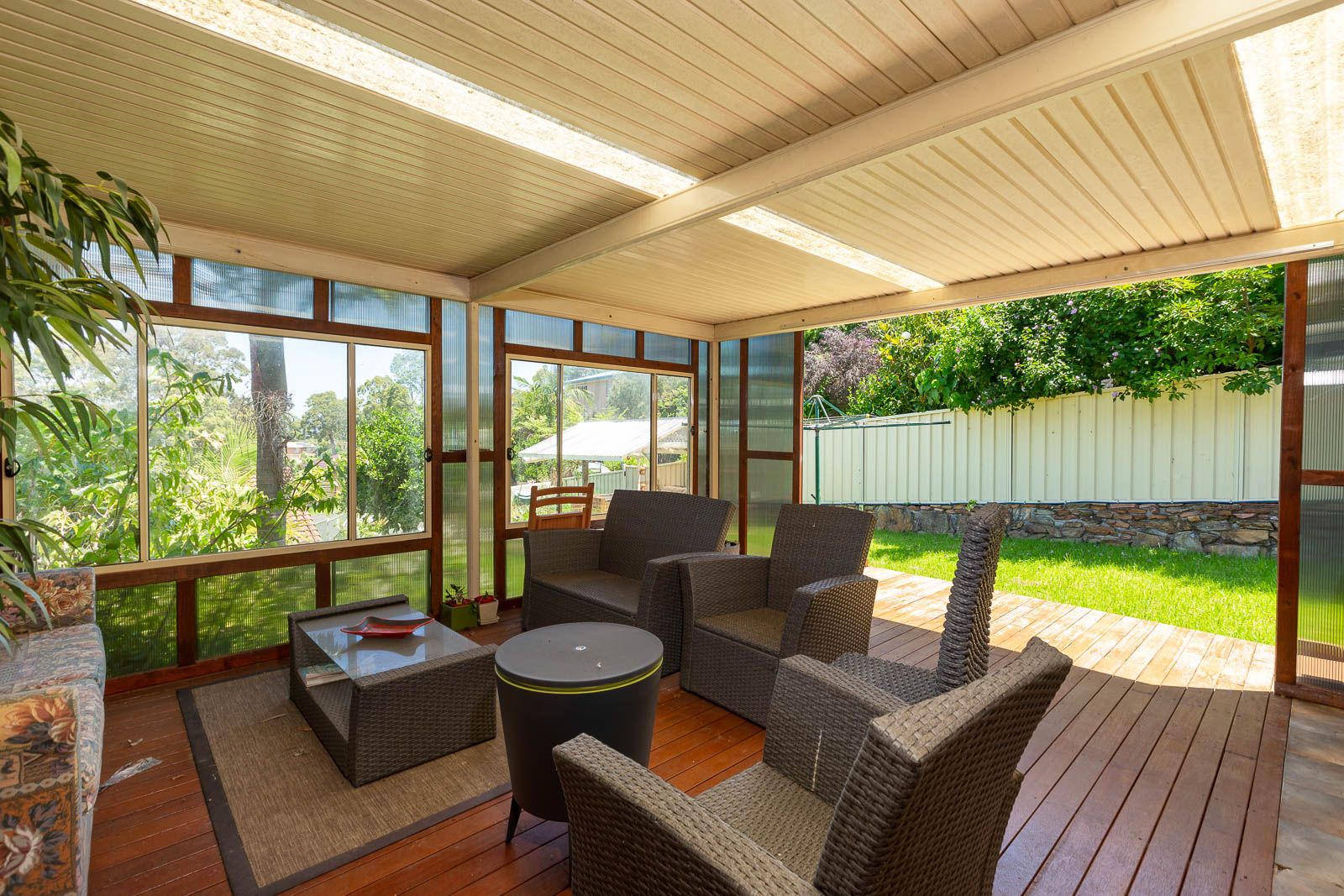 9 Karoola Crescent, Surfside NSW 2536, Image 2