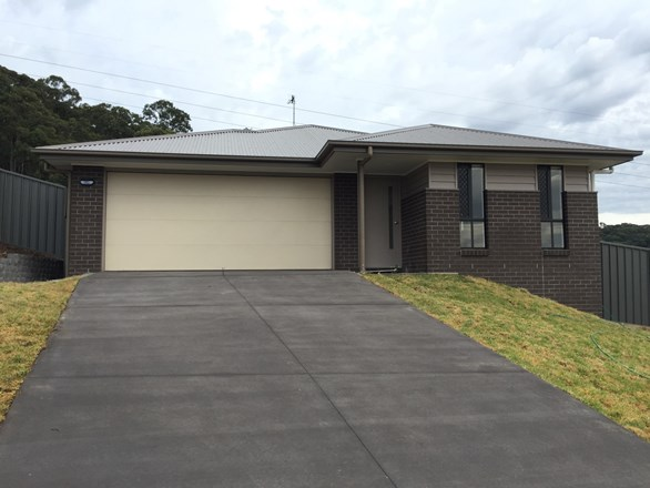 52 Floresta Crescent, Cameron Park NSW 2285