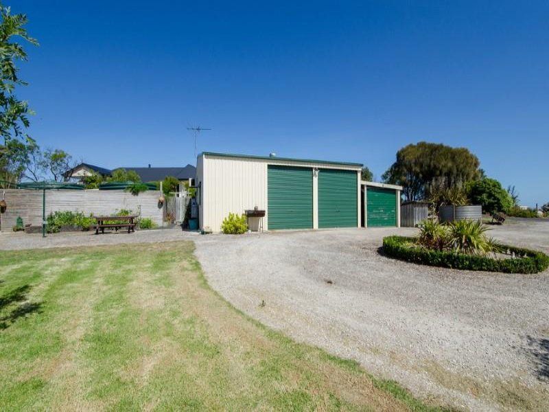 6215 Portland Road, Nelson VIC 3292, Image 2