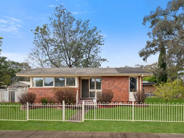 2 Carr Place, Bradbury NSW 2560