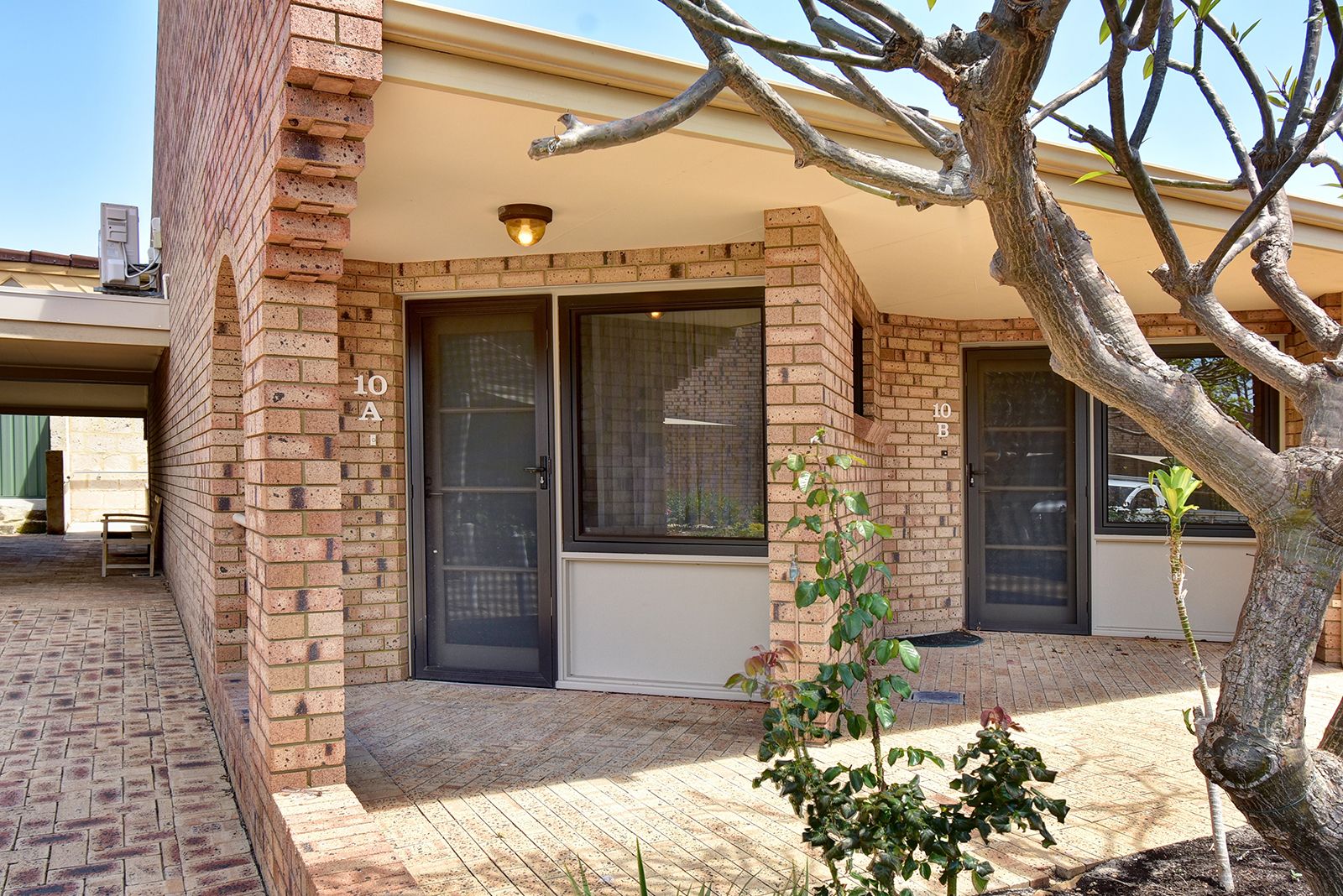 Sold 10B/4 Kitchener Road, Melville WA 6156 on 18 Apr 2023 2018338473