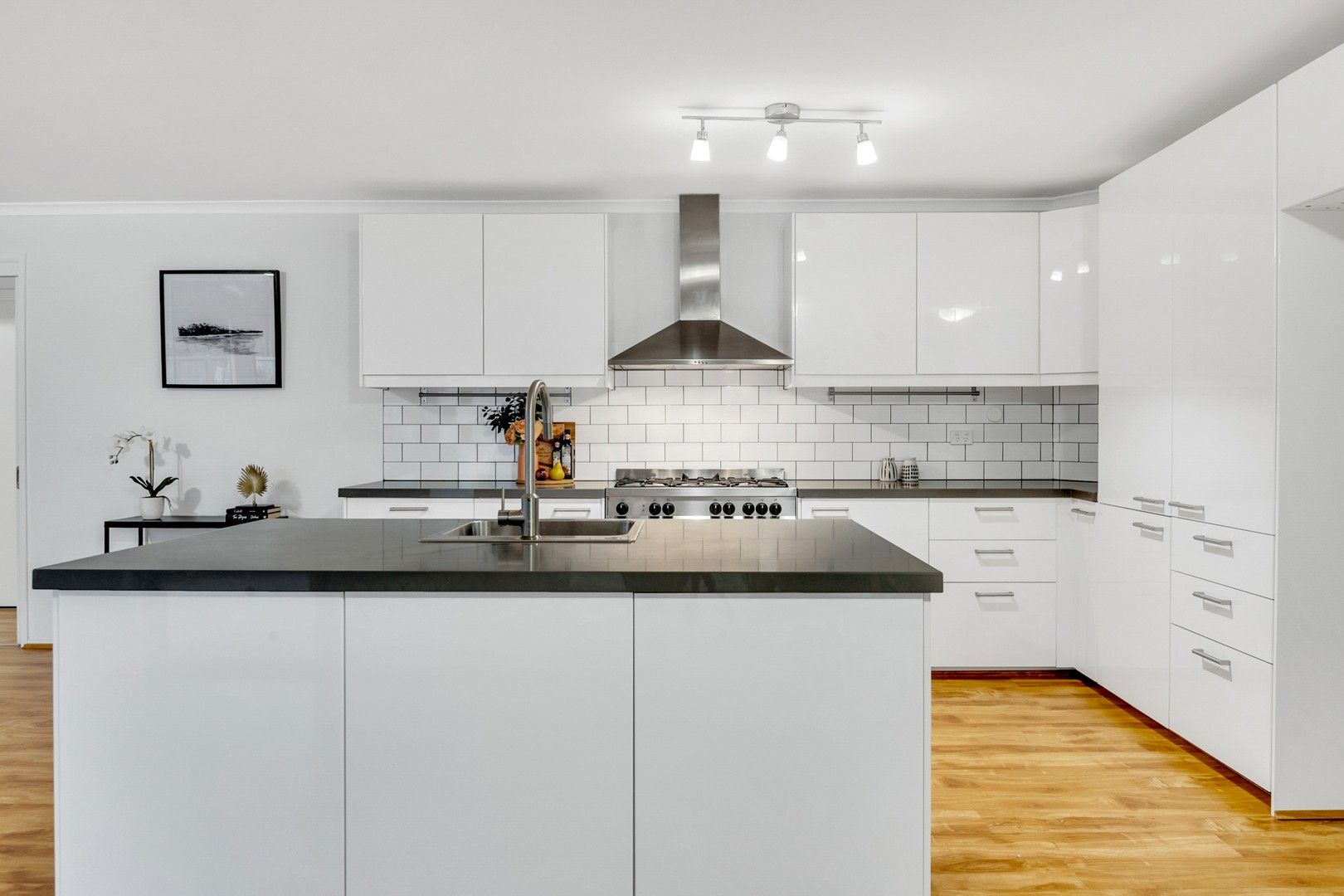 4 bedrooms House in 13 Sunnybrook Court CRAIGIEBURN VIC, 3064