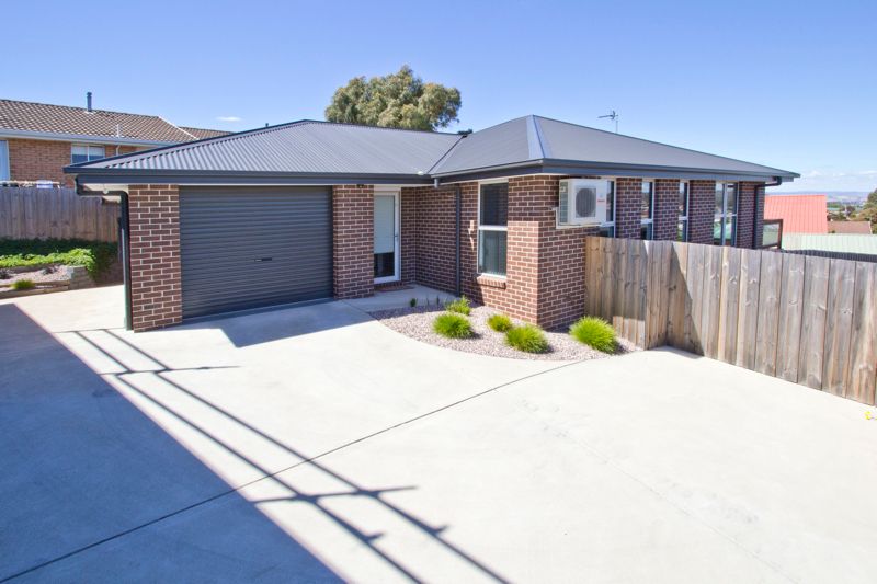 2/11 Pearce Street, SUMMERHILL TAS 7250, Image 0