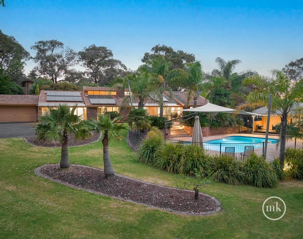 34 Lindon Strike Court, Research VIC 3095