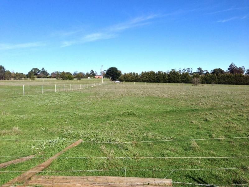 Lot 27/CA Sharpes Road, MOUNT ROWAN VIC 3352, Image 2