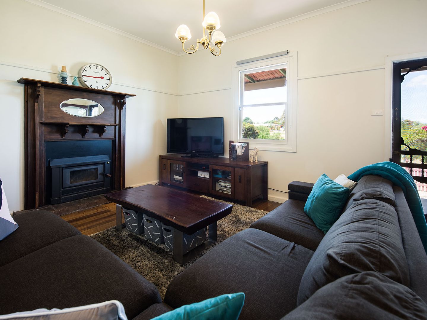 22 Castlemaine Road, Maldon VIC 3463, Image 2