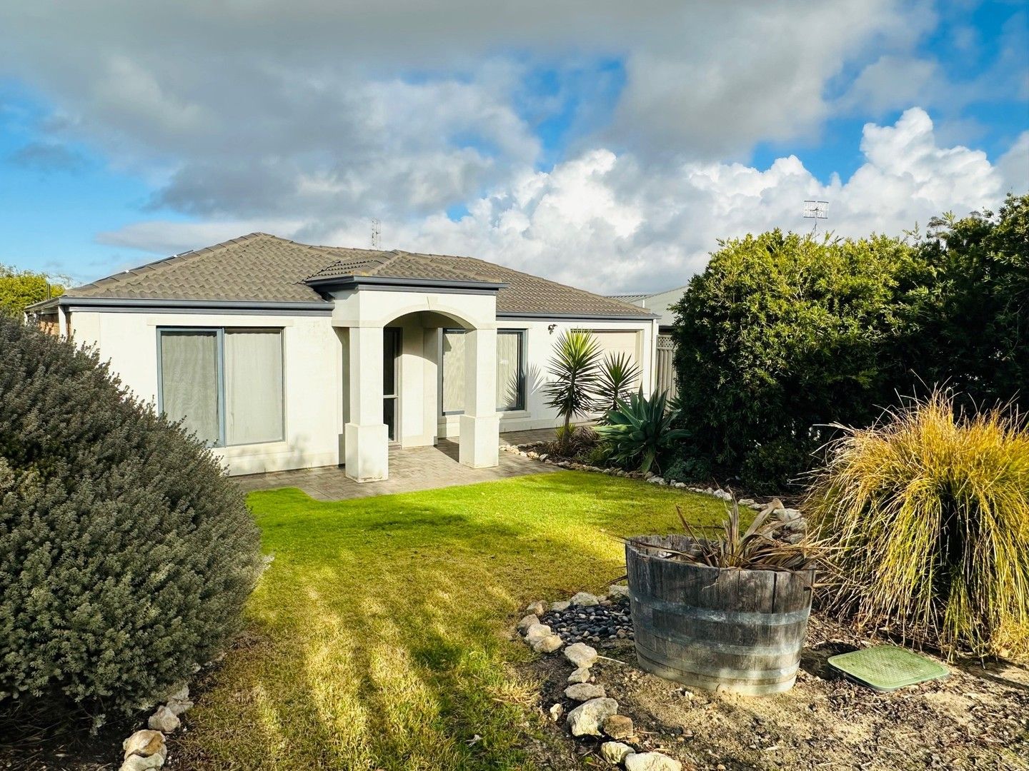 51 Greenhills Road,,, Victor Harbor SA 5211 House For Rent Domain