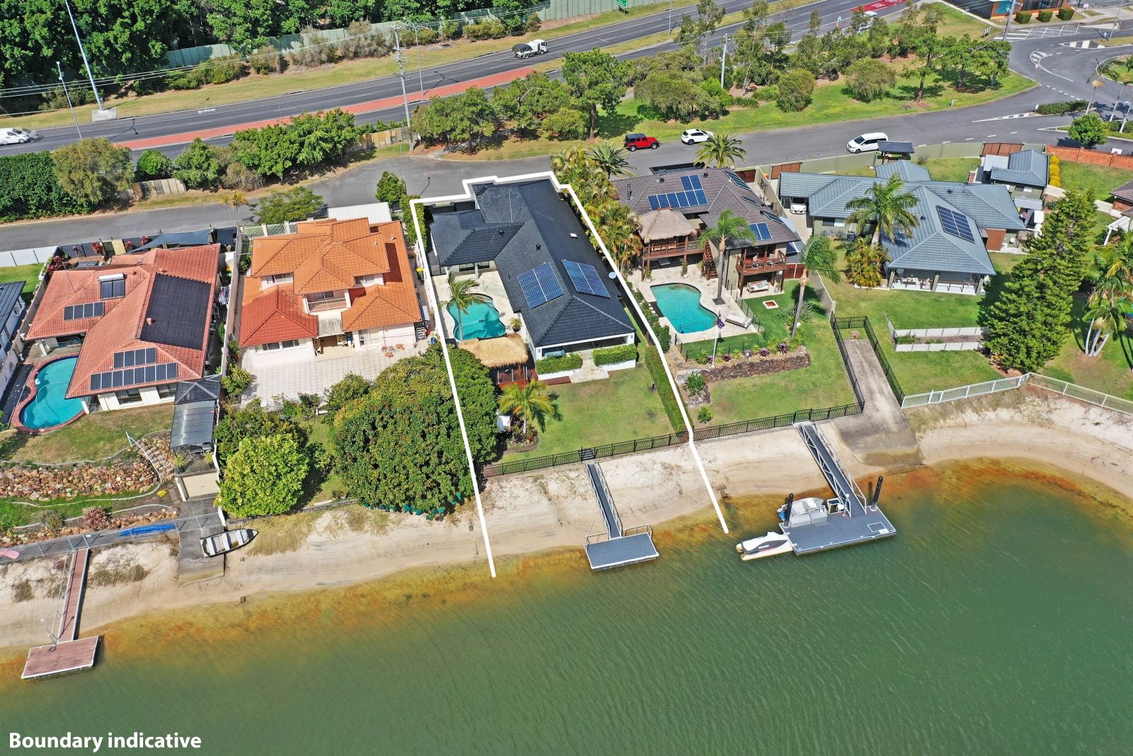 11 Cypress Drive West, Broadbeach Waters QLD 4218, Image 2