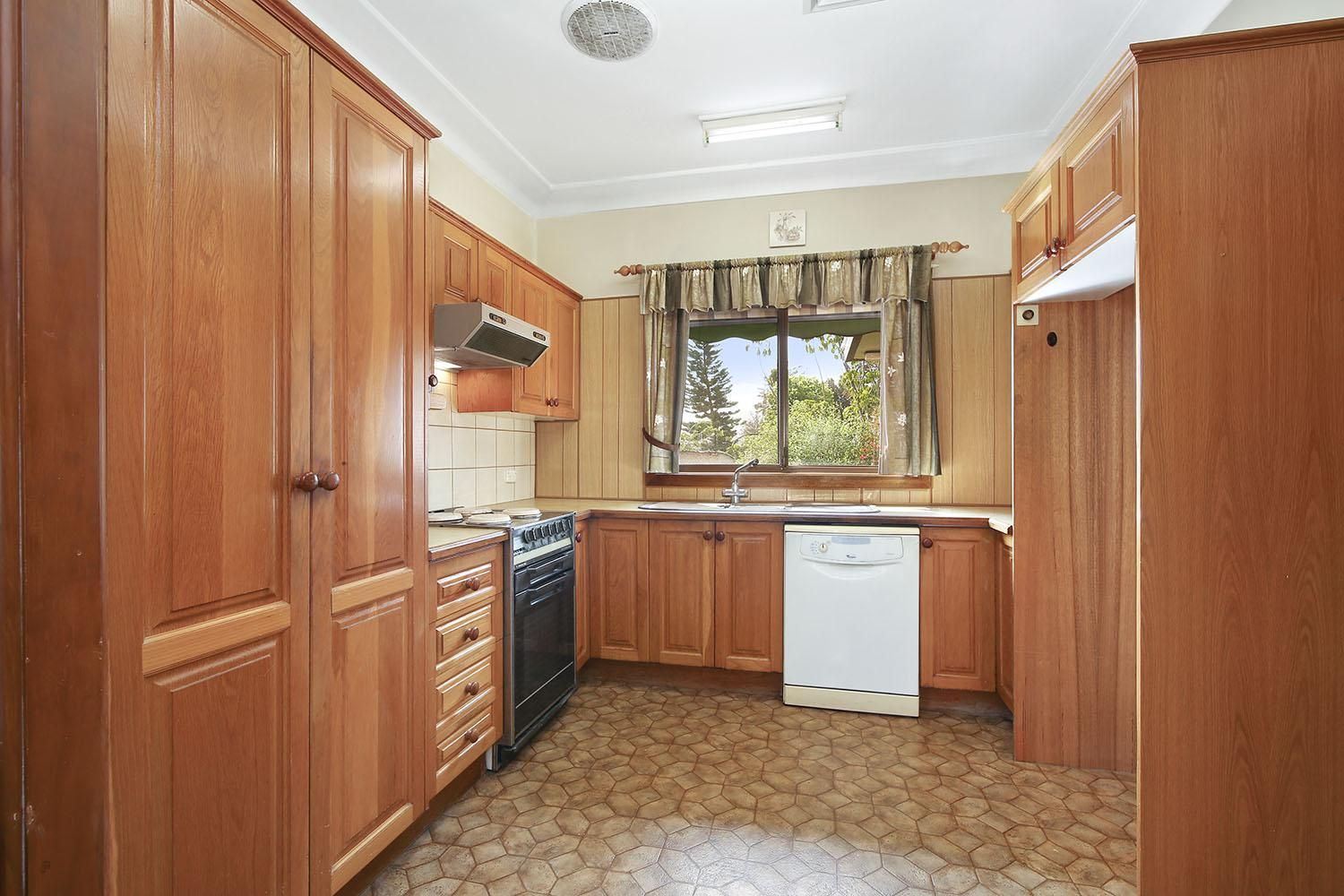48 Bent Street, Chester Hill NSW 2162, Image 2