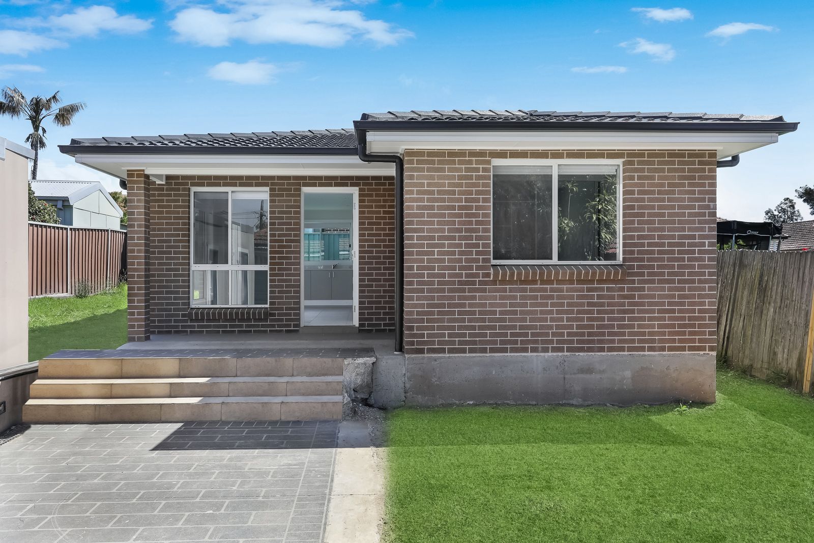 2 bedrooms House in 3A Hobbs Street KINGSGROVE NSW, 2208