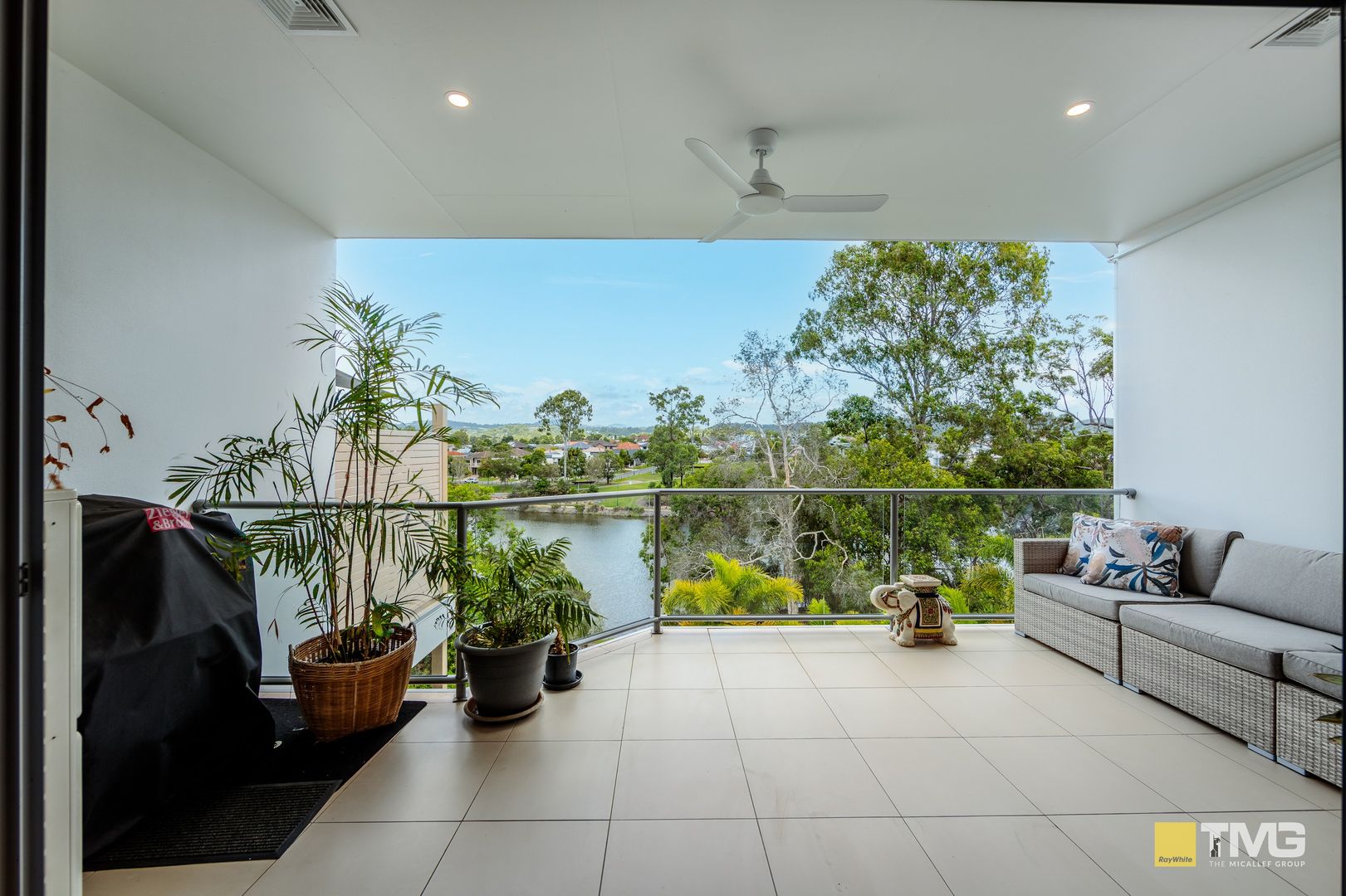 10/35-39 Azzurra Drive, Varsity Lakes QLD 4227, Image 2