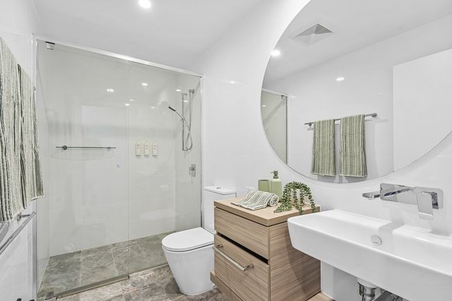 98/31 Queensland Avenue Broadbeach 4218 - Image 4