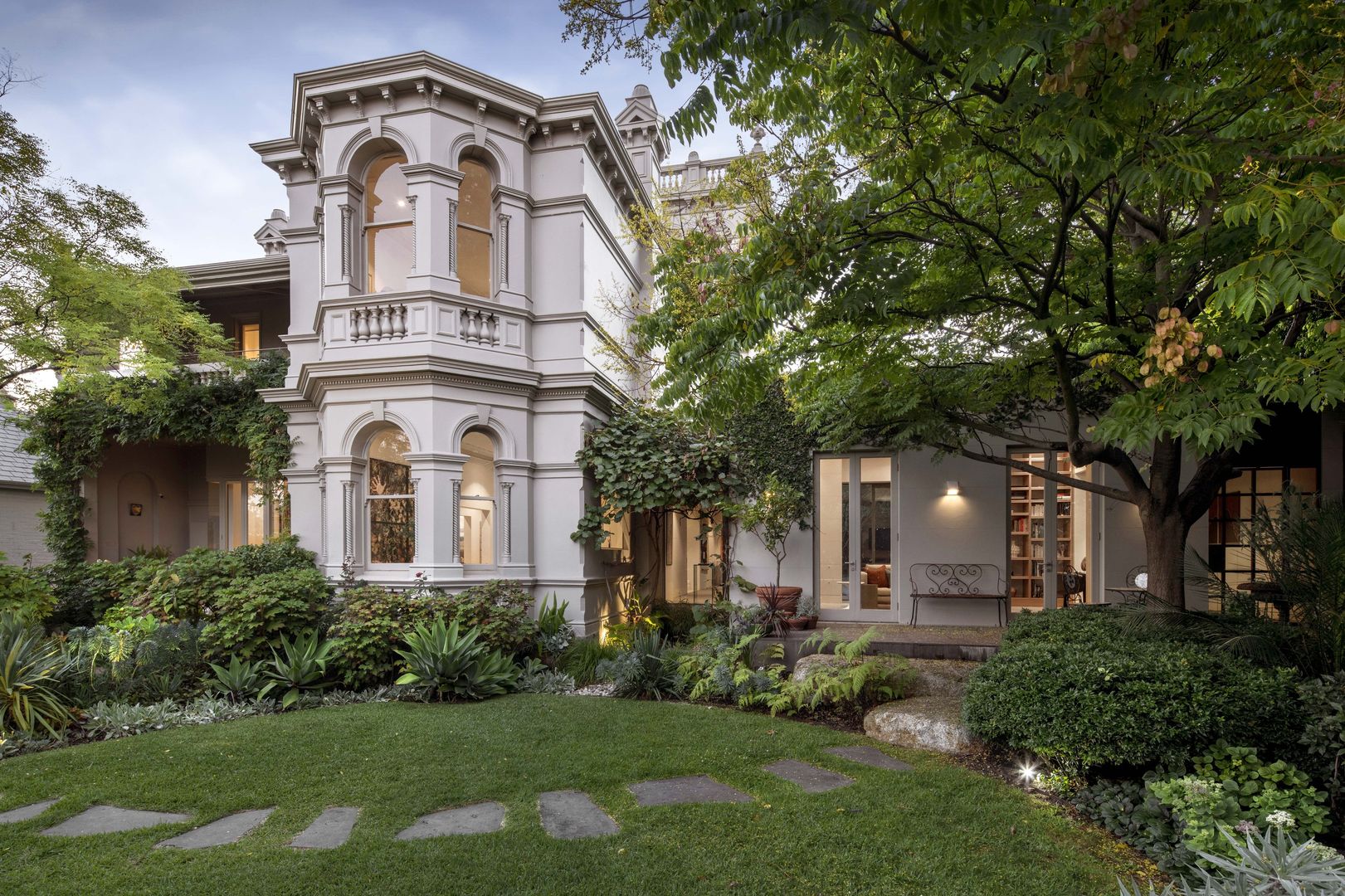 22 Shakespeare Grove, Hawthorn Property History & Address Research