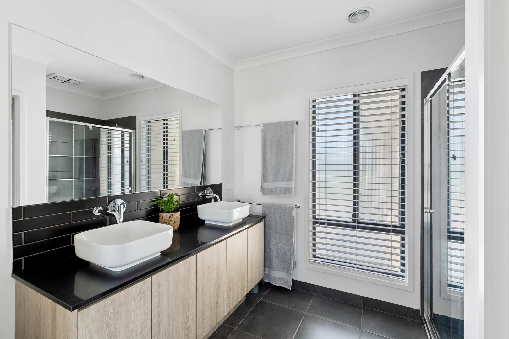 Additional image 12 of 17 Packham Drive, Cobram VIC 3644