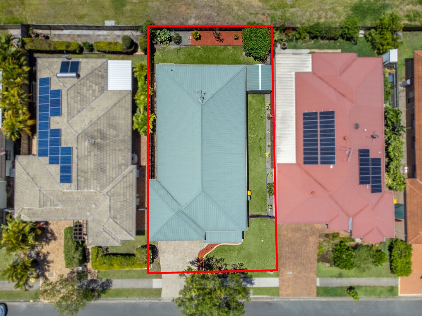 28 Corrimal Place, Sandstone Point QLD 4511, Image 2