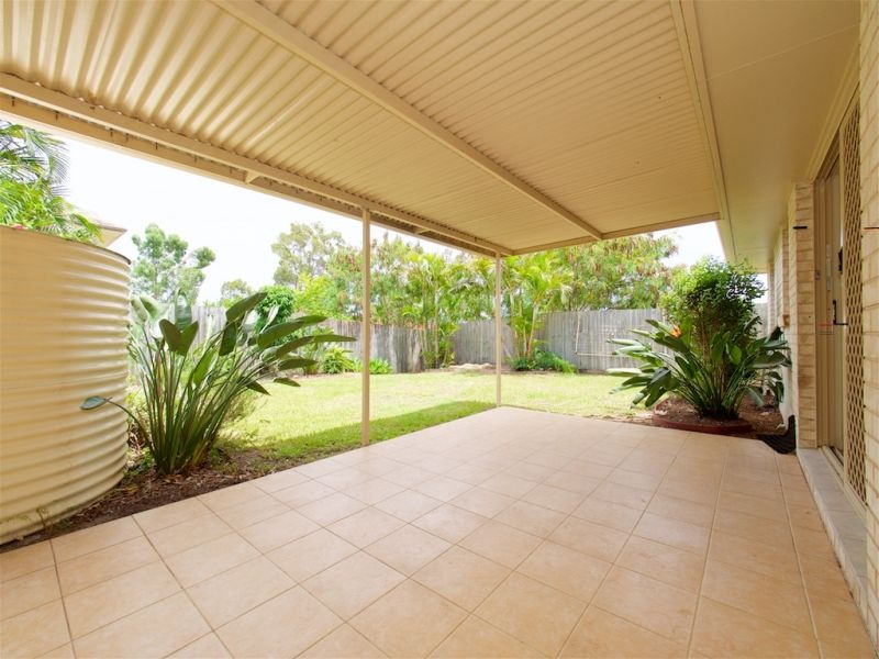 4 Eungella Place, Waterford QLD 4133, Image 2