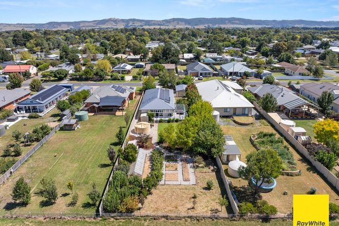 Picture of 30 Mecca Lane, BUNGENDORE NSW 2621