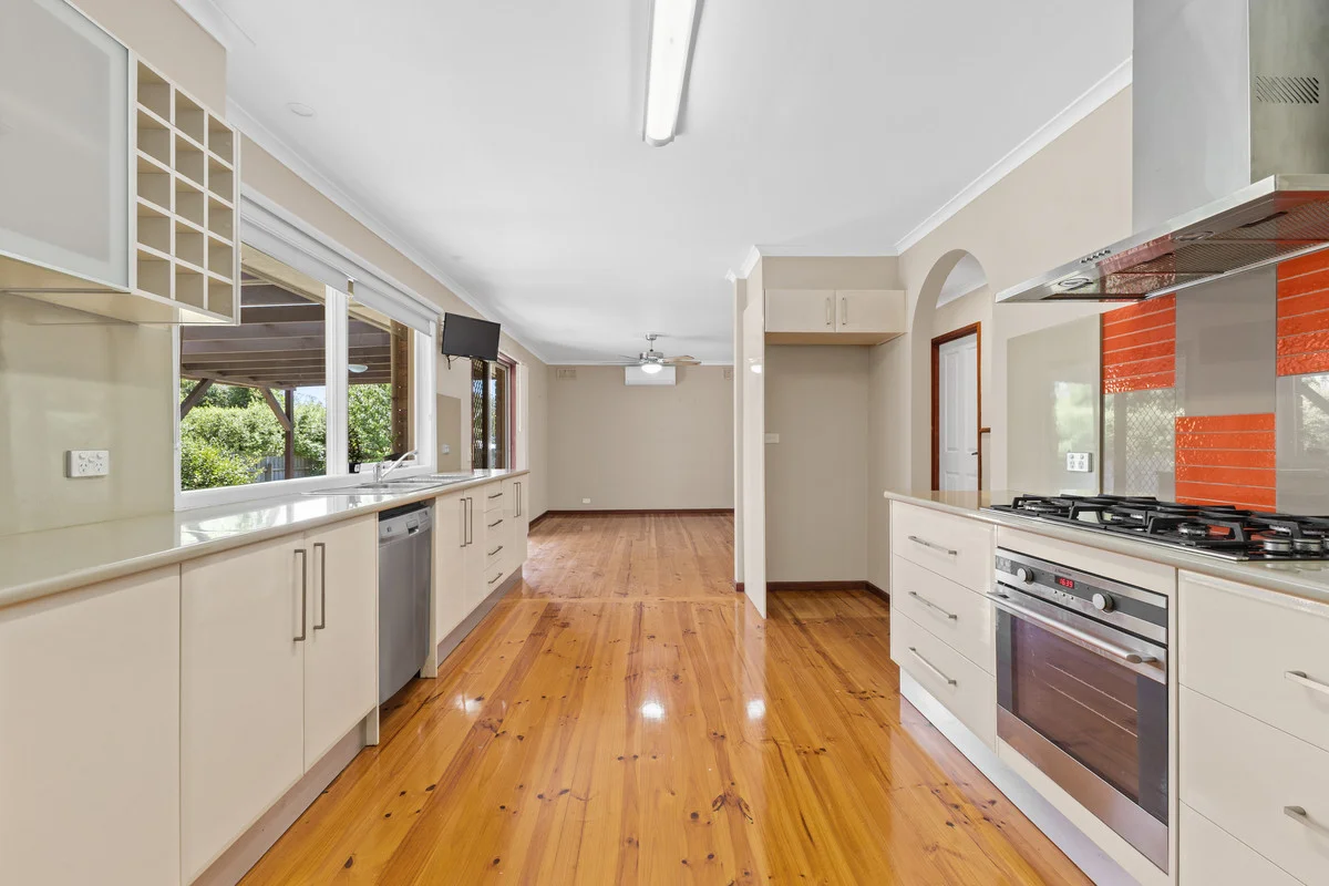 Additional image 2 of 8 Sunset Place, Traralgon VIC 3844