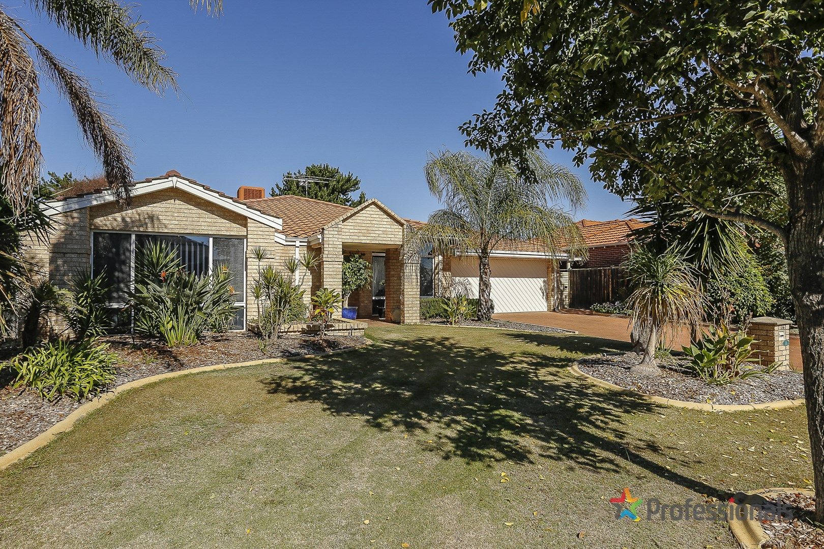 16 Bollinger Close, The Vines WA 6069, Image 0