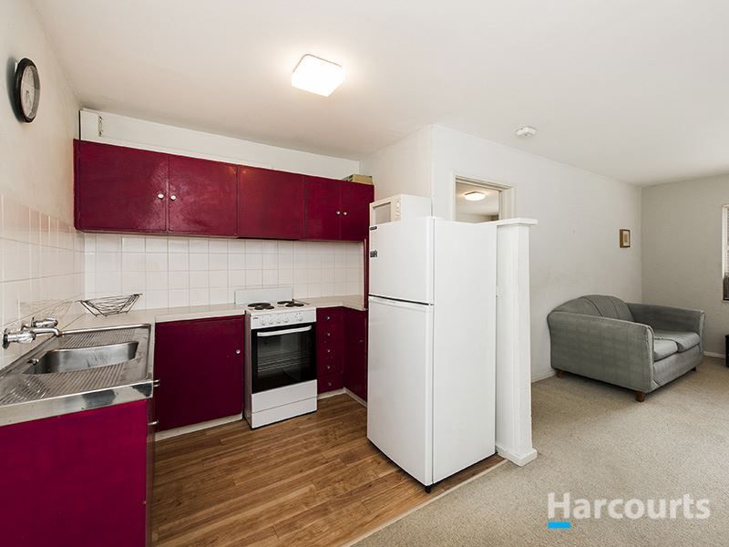 17/132 Mounts Bay Road, Perth WA 6000, Image 2