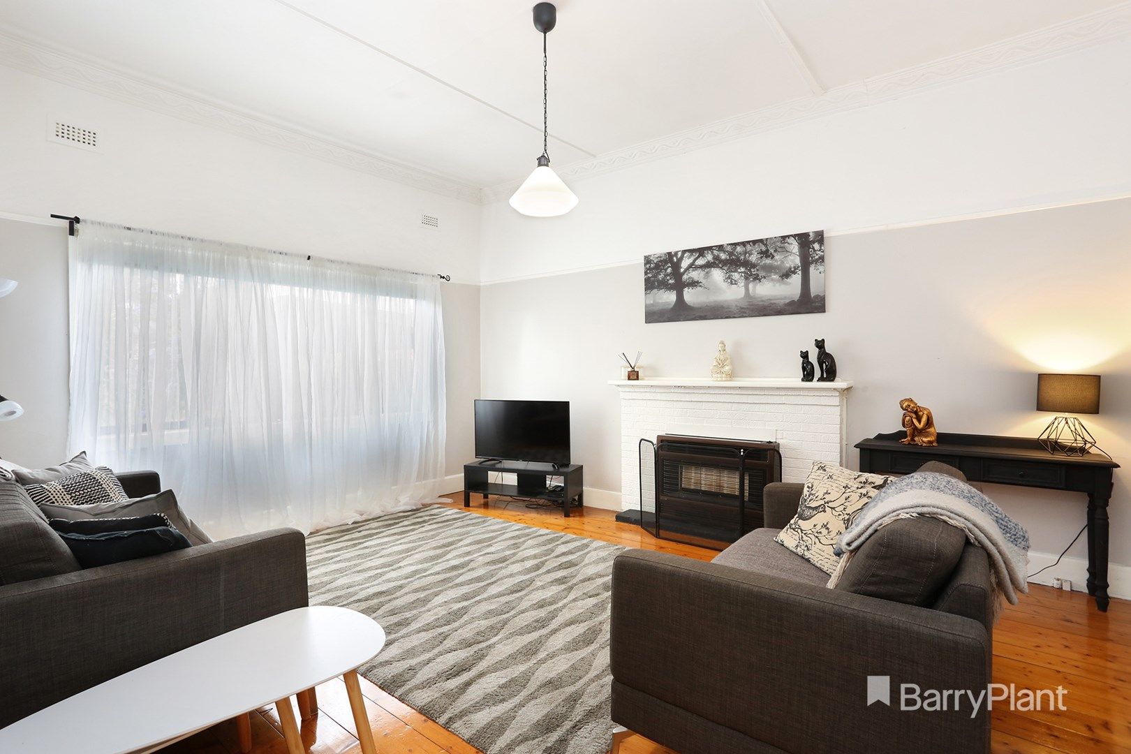 2 bedrooms House in 108 Bindi Street GLENROY VIC, 3046