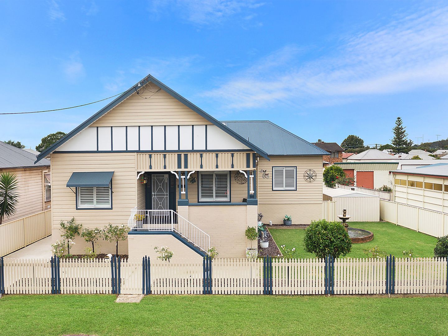 5 bedrooms House in 6 Davidson Street CESSNOCK NSW, 2325
