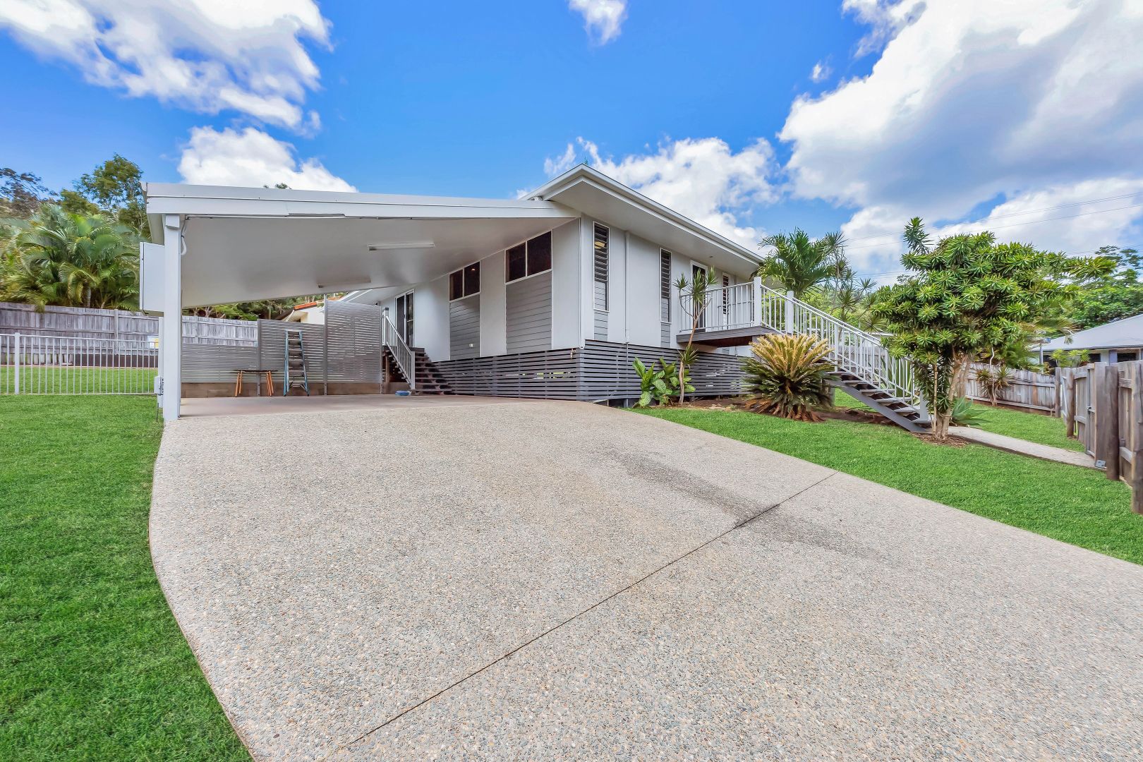 77 Country Road, Cannonvale QLD 4802, Image 1