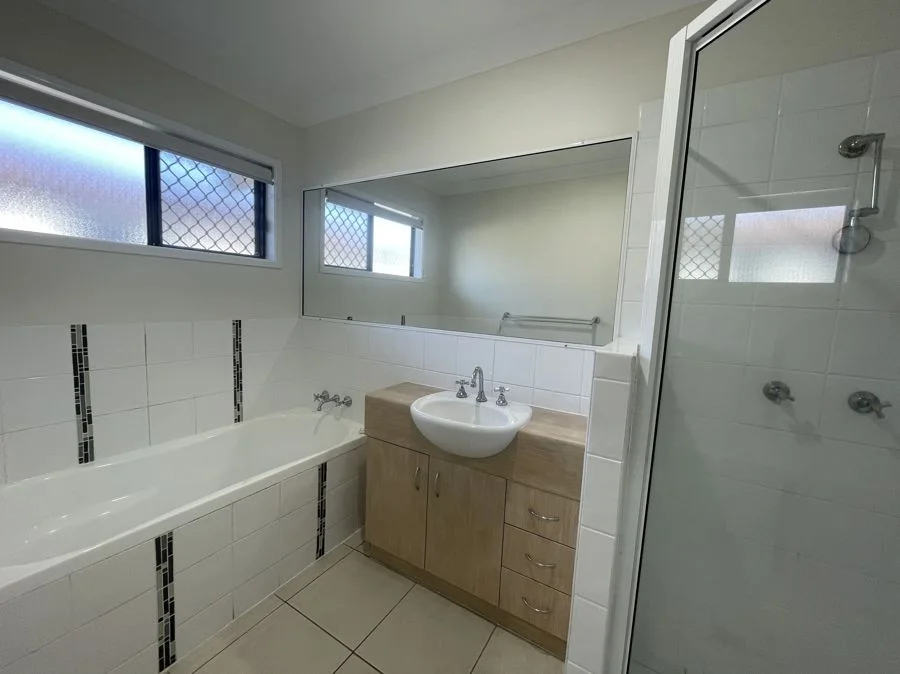 Additional image 16 of 17 Victor Avenue, Glenella QLD 4740