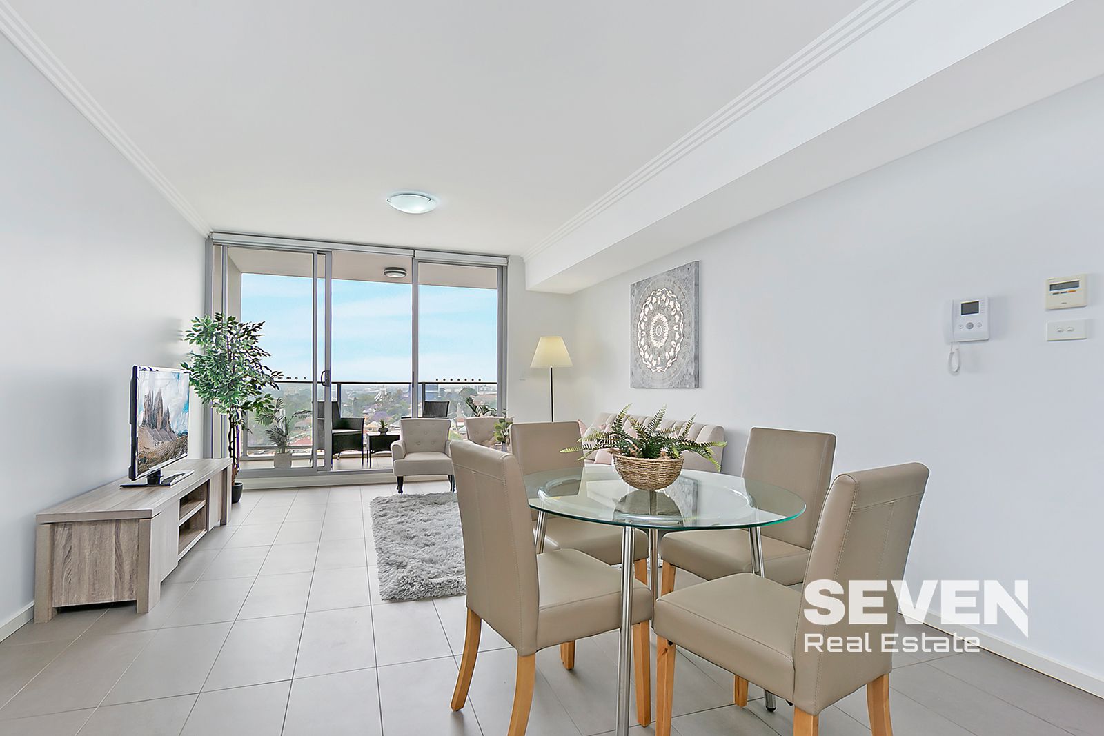 2 bedrooms Apartment / Unit / Flat in 1111/36 Cowper Street PARRAMATTA NSW, 2150
