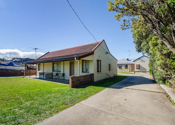 10 Bell Street, Port Macdonnell SA 5291