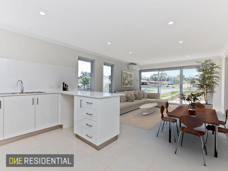 Unit 10/70 West Churchill Avenue, Munster WA 6166, Image 0