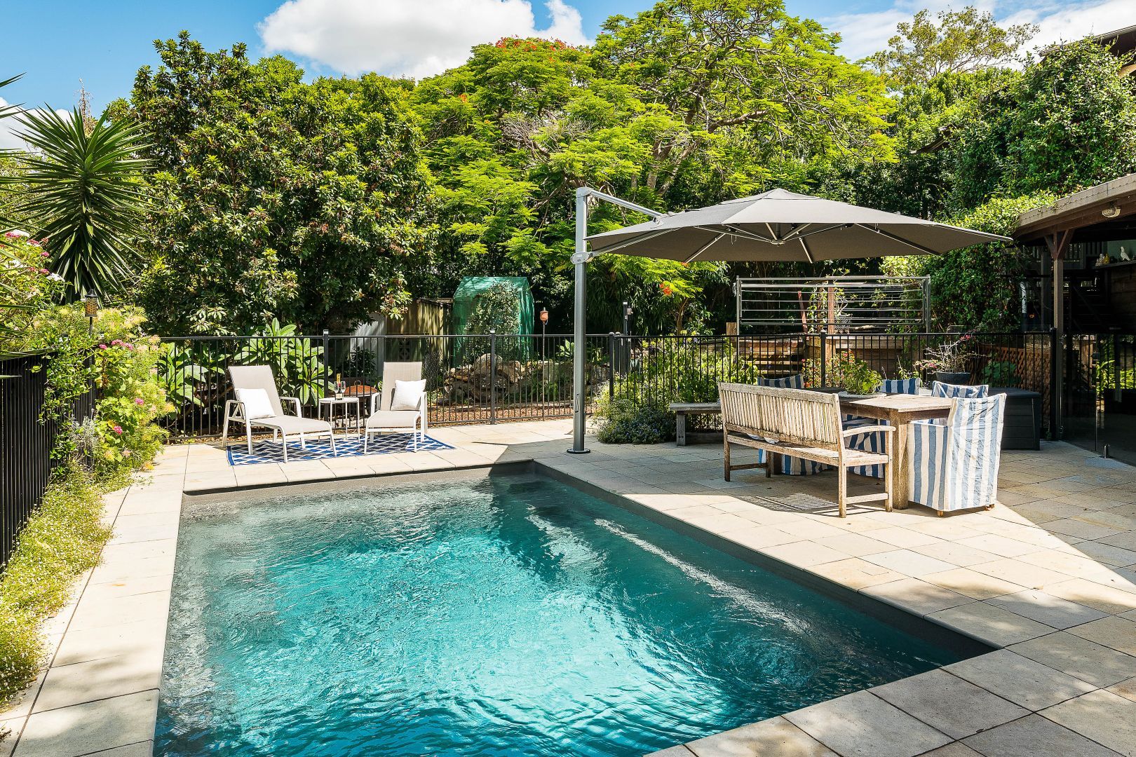 4 bedrooms House in 20 Quebec Avenue CAMP HILL QLD, 4152