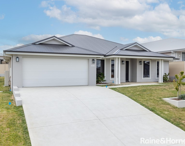 16 Darvall Drive, Kelso NSW 2795