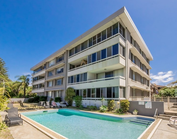 15/21 Armrick Avenue, Broadbeach QLD 4218