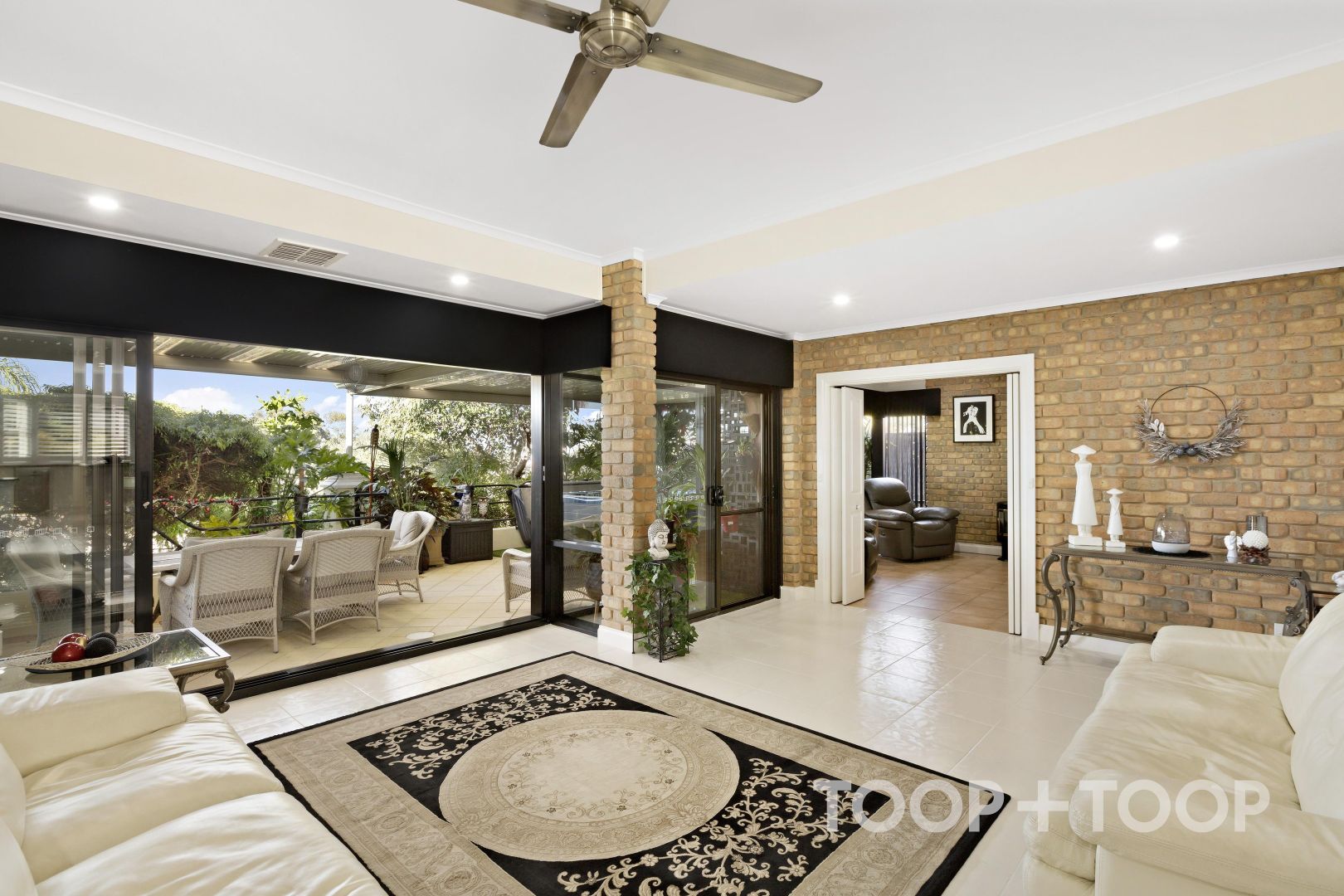 2 Summer Hill Court, Wynn Vale SA 5127, Image 1