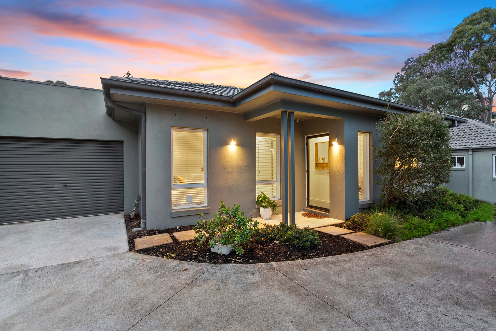 2 bedrooms House in 6A Clarinda Street SOMERVILLE VIC, 3912