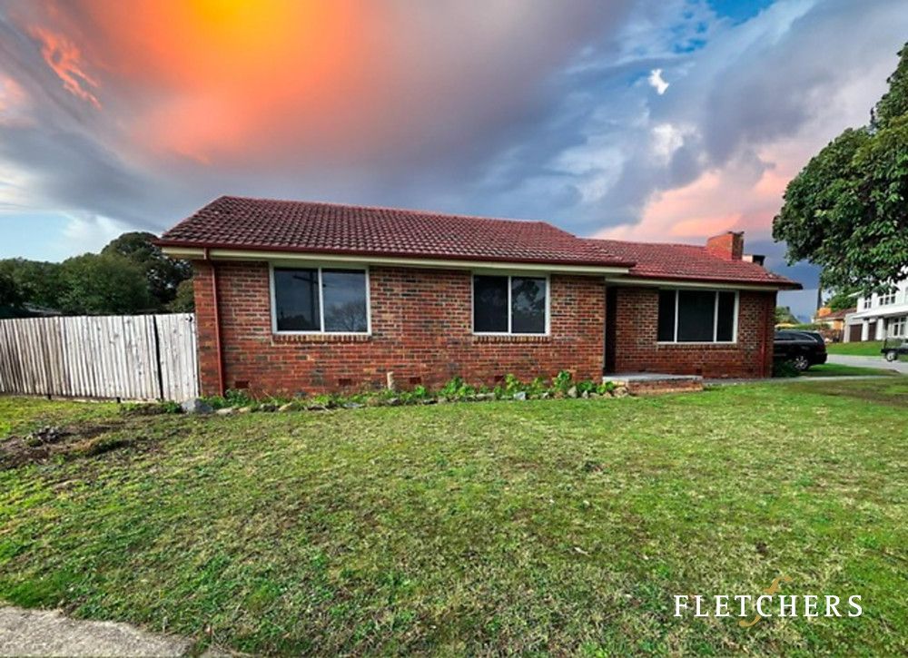 3 bedrooms House in 1 Pin Oak NARRE WARREN VIC, 3805