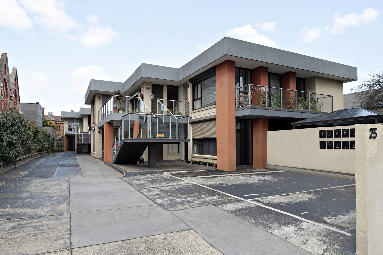 1 bedrooms Apartment / Unit / Flat in 8/25 Gladstone Street MOONEE PONDS VIC, 3039