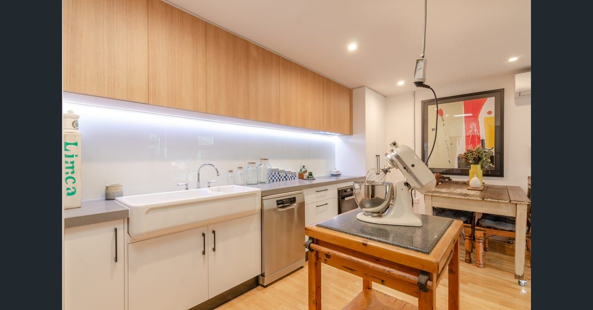 2 bedrooms Apartment / Unit / Flat in 10/13 Baxter Street COBURG VIC, 3058