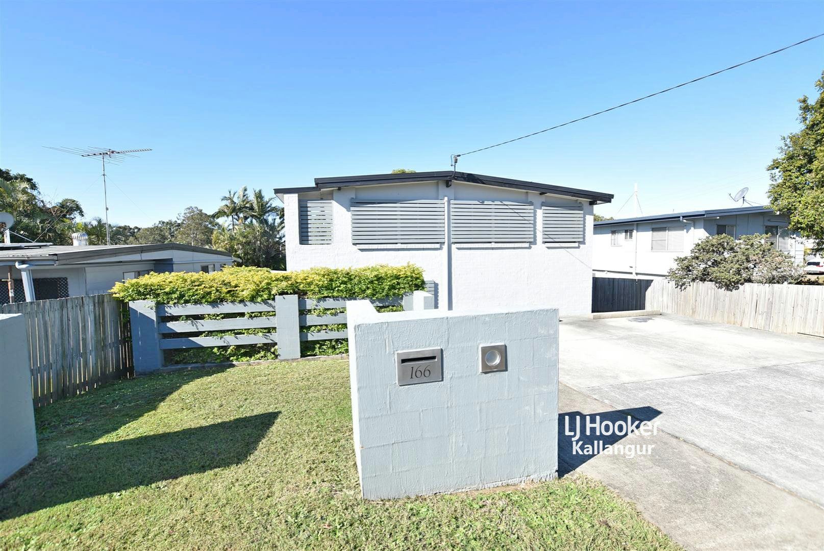 5 bedrooms House in 166 Marsden Road KALLANGUR QLD, 4503