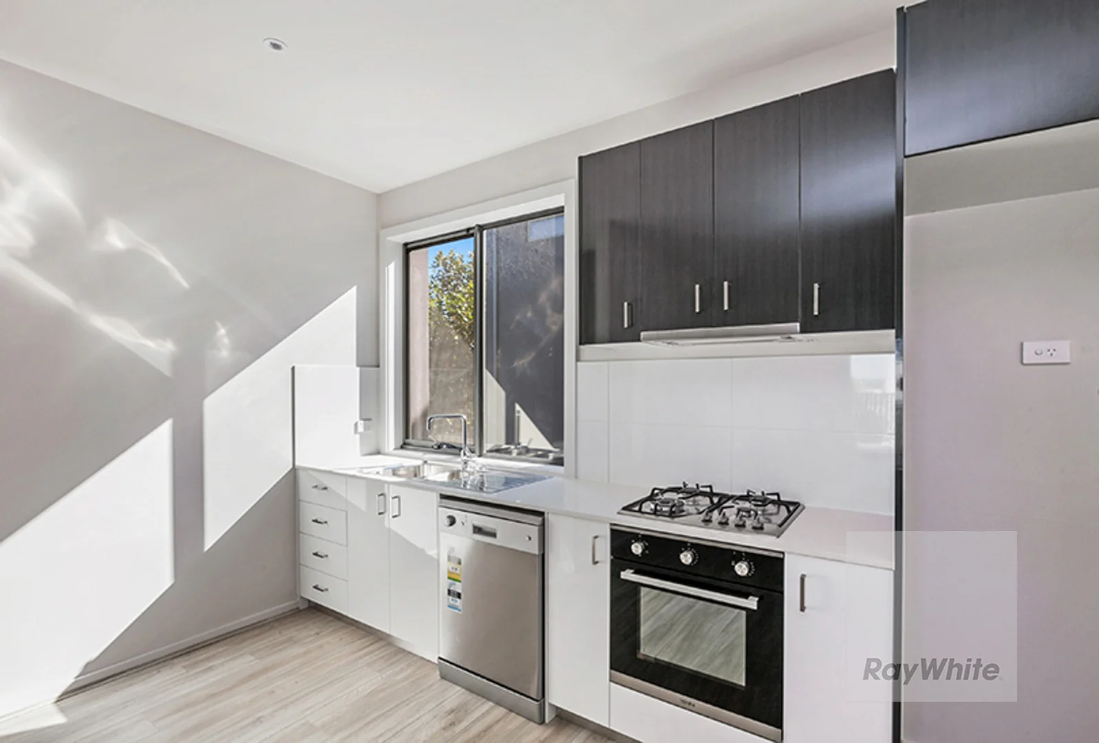 Additional image 3 of 15/11 Troward Harvey Way, Craigieburn VIC 3064